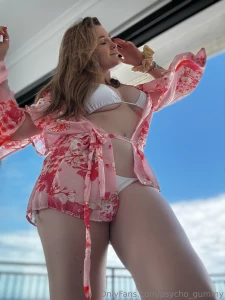 I spy something tight and white