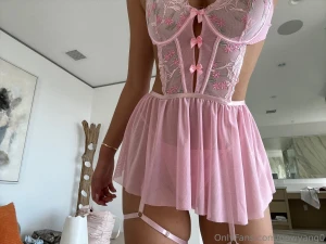 Fit rating this is definitely too much to go out in but damn i feel