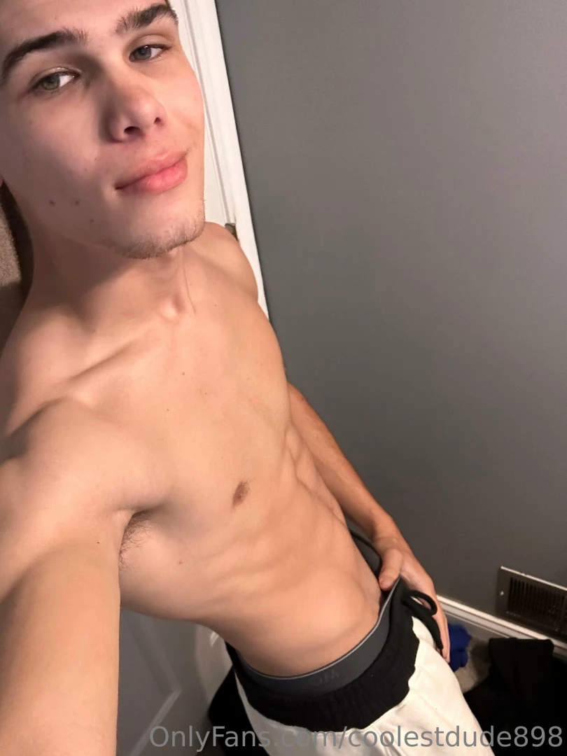 Just a bunch of nudes for you guys enjoy part 2 