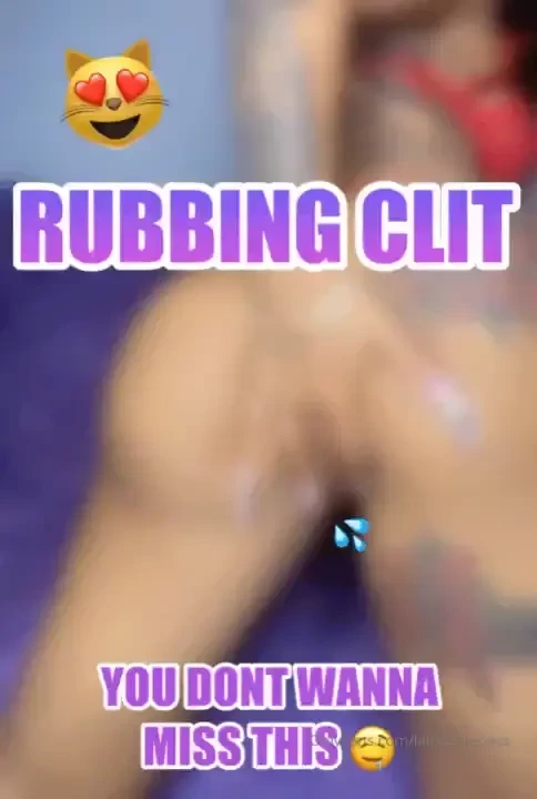 Two fingers deep think you can handle all this ass 