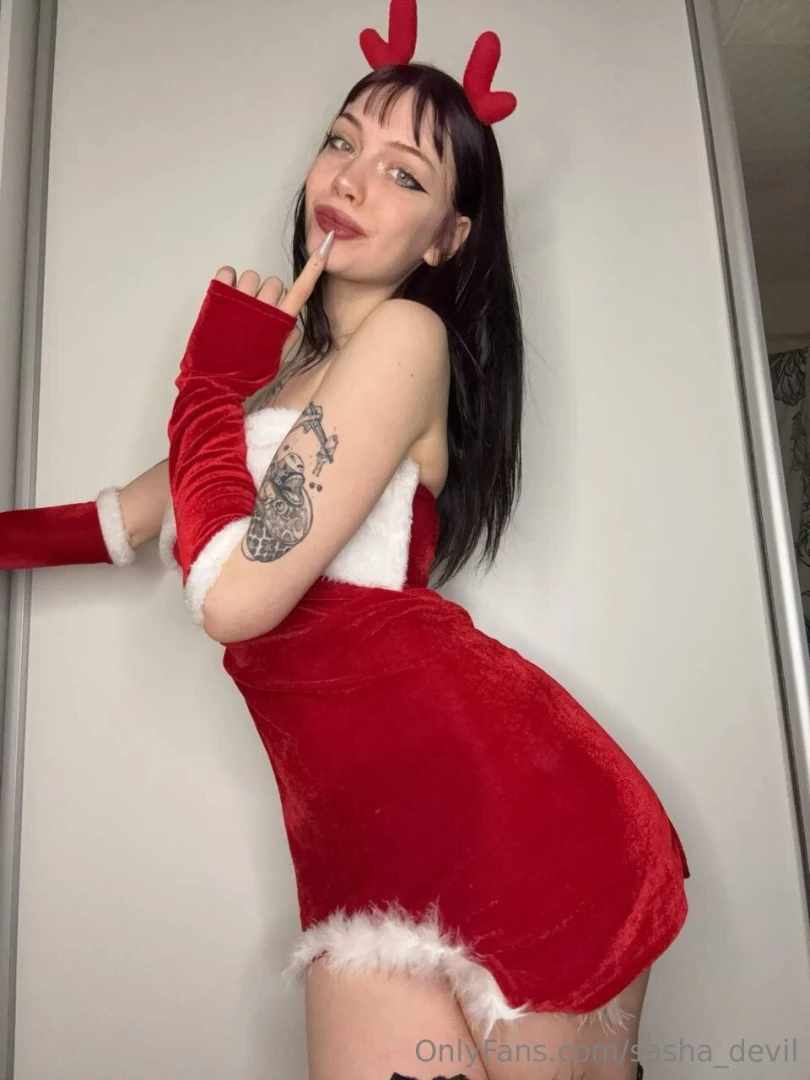 I like my ass in this dress 