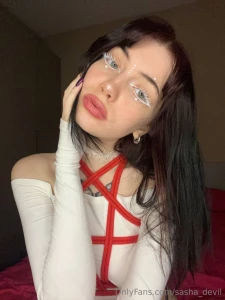 What do you think of my makeup it s a little intimidating isn t it but