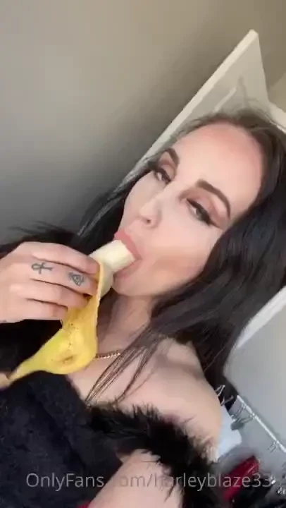 I love bananas part 1 