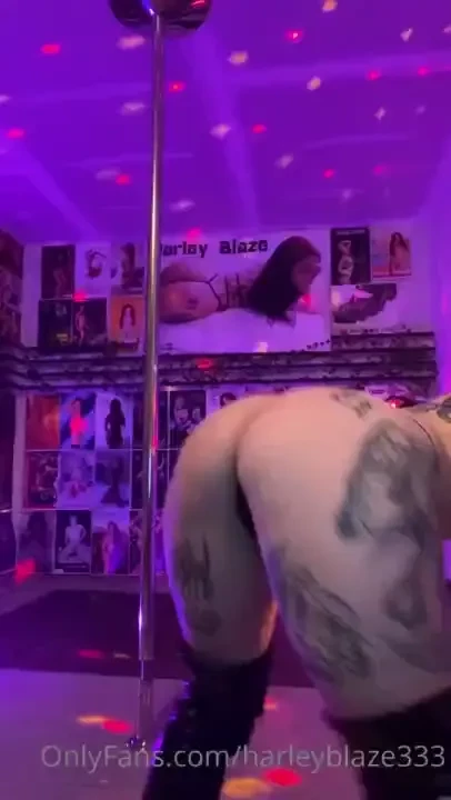 Heat51 on manyvids live thanks booooo ehat a hot song i forgot existed 