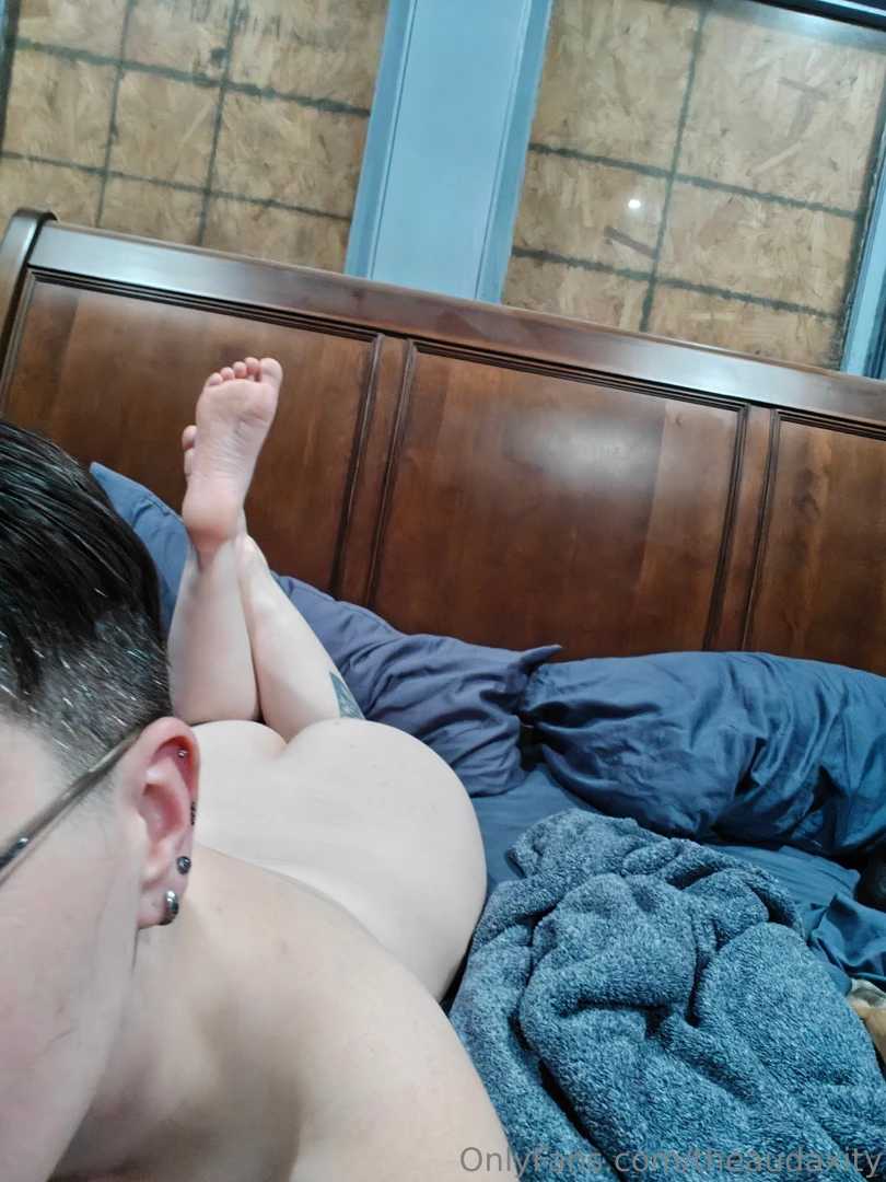 Why yes there is dog hair all over both sets of cheeks these baby s be 