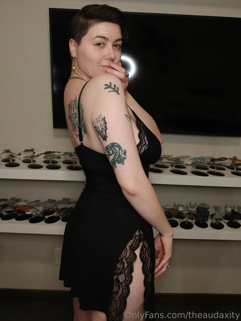 Can we take a minute to appreciate this cute as fuck negligee i got in part 3 