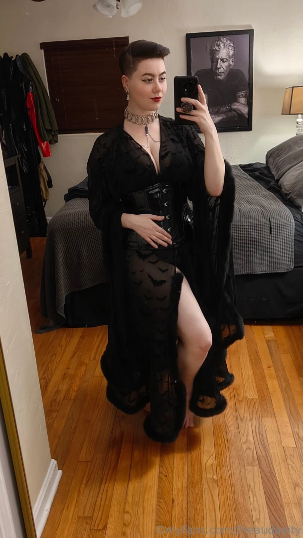 Ya boi had an experience last night baby s first play party and holy 