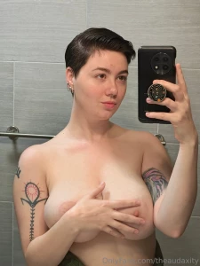 Good morning i got shamed into cleaning my bathroom mirror enjoy my