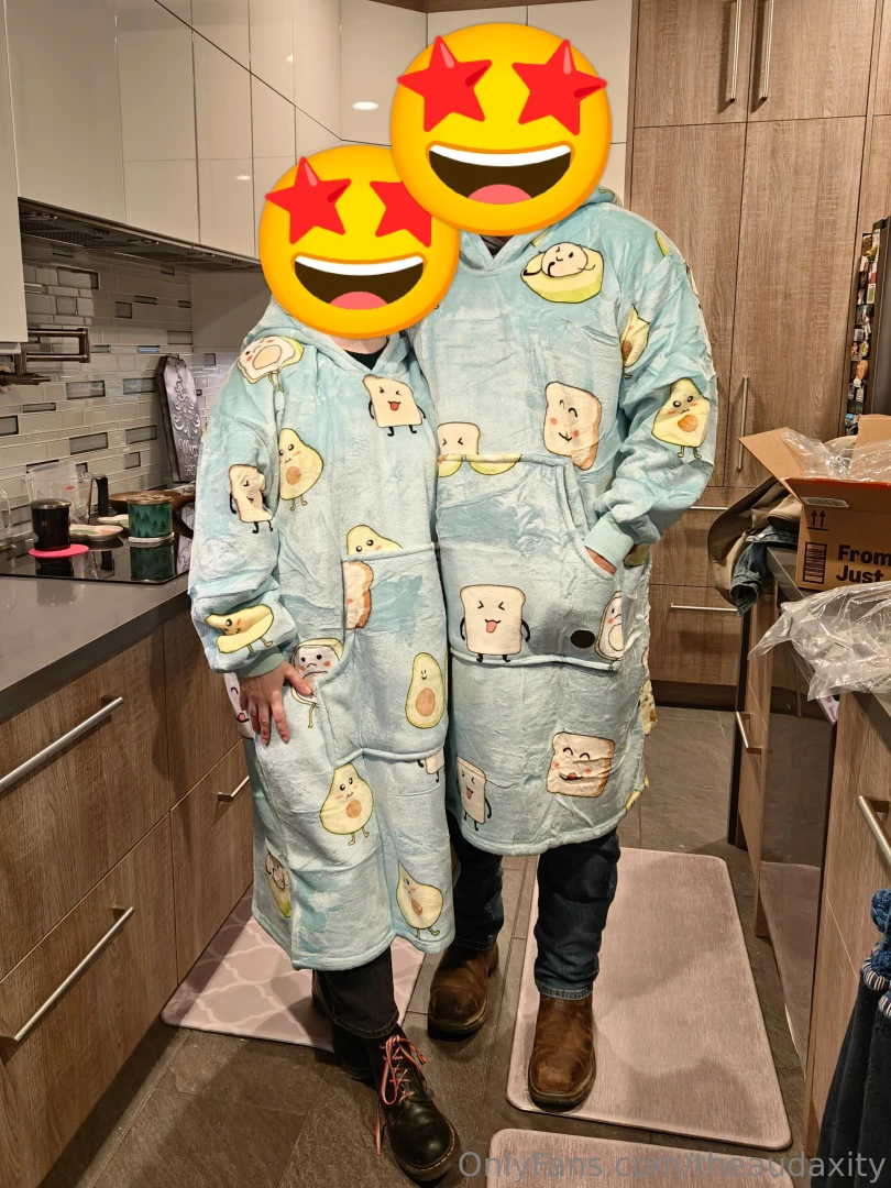 Excuse the complete lack of sex appeal in this outfit but my new part 3 