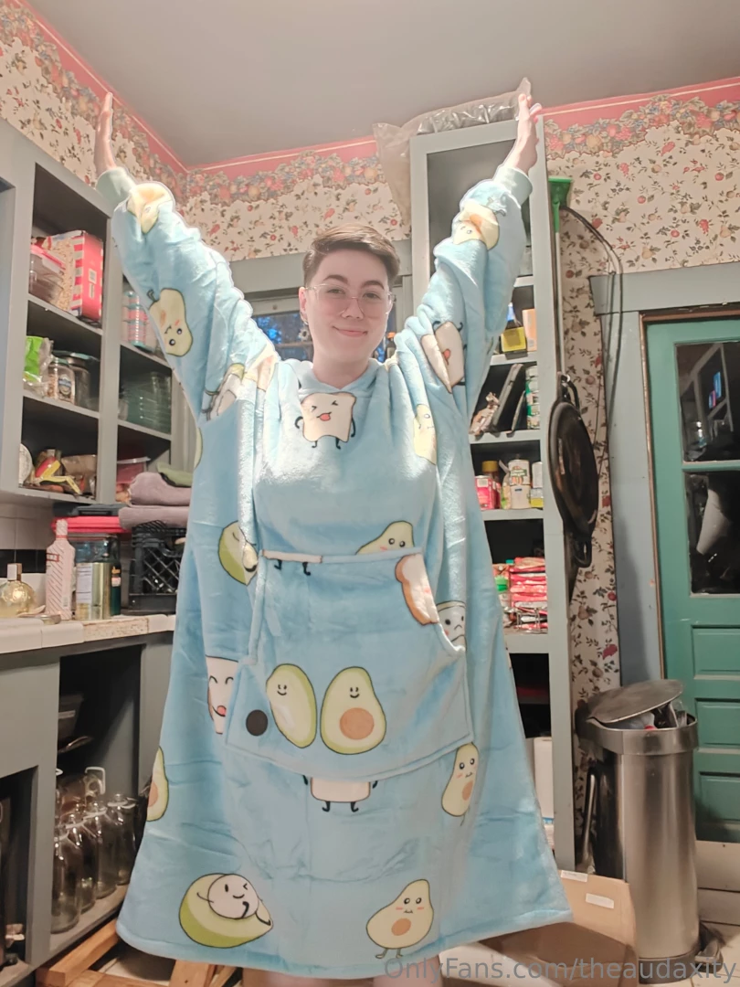 Excuse the complete lack of sex appeal in this outfit but my new 