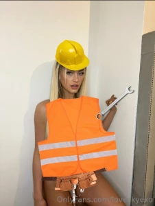 On my way to cure your hard cock what do u think of my editing skills