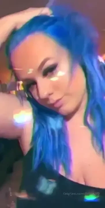 So i just dyed lavishxofree s hair and she looks like a bombshell shes 