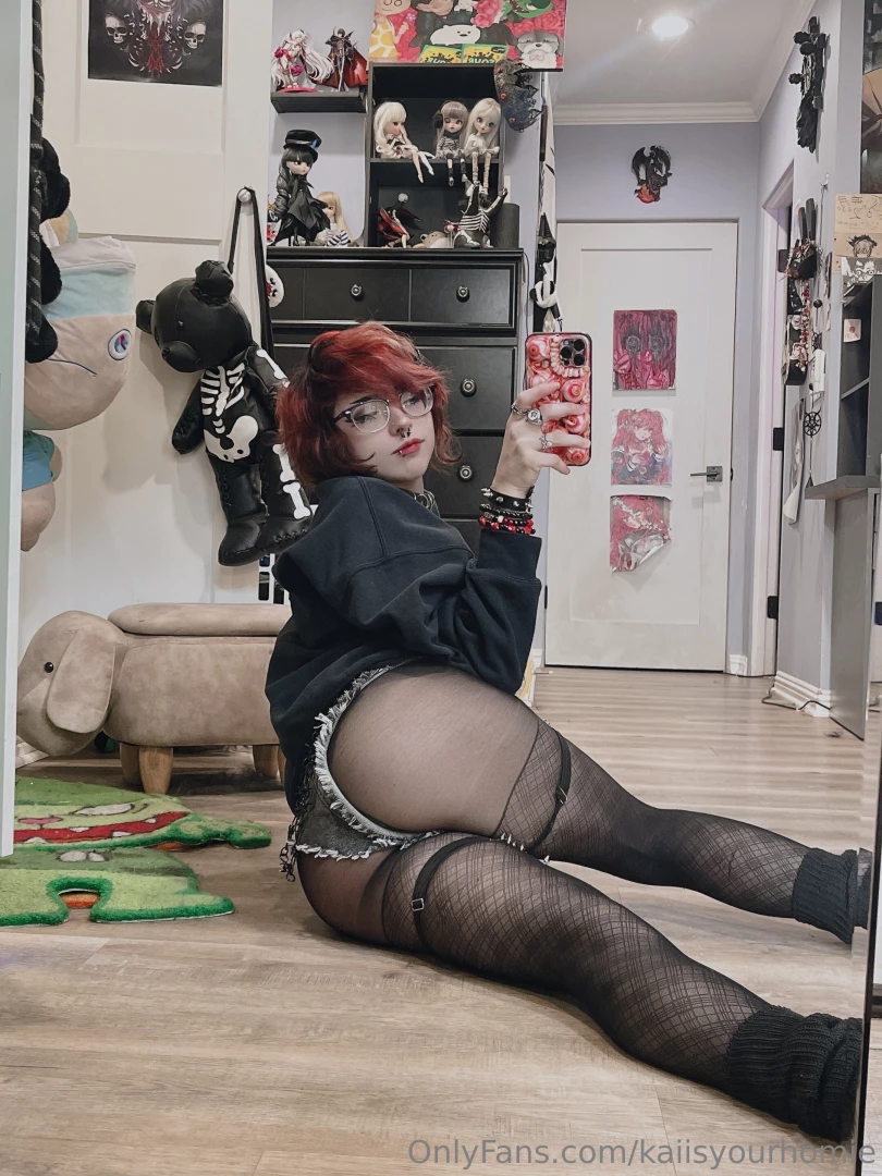 Hi guys here s a little snack to hold u off last pic is me bent over part 1 