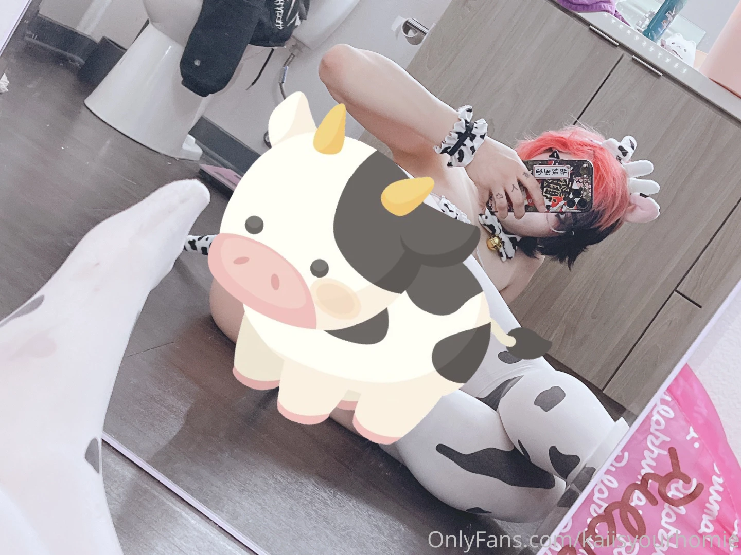 Bruh lmao this is really the set to buy cake thighs chest ahegao etc i 