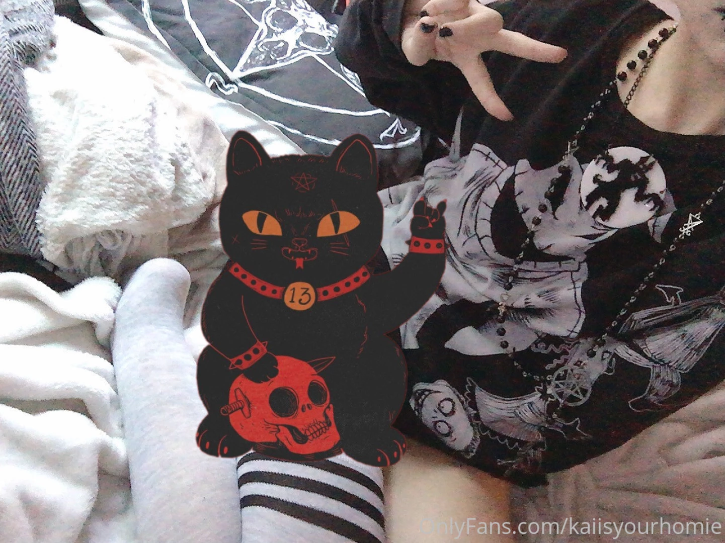 Bruh this is prob my lewdest set yet gt ___ gt unrelated but i can 