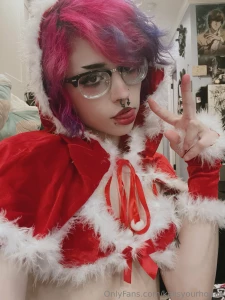 You know i had to hit you with a christmas set b4 the yrs over and
