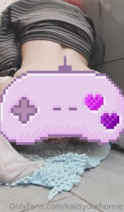 Hello and happy holidays here s a hawwwt video me touching myself and