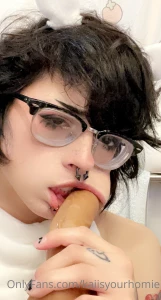 You already know it s bout time i put some meat in my mouth first off