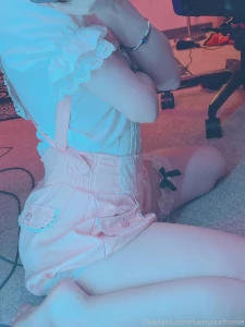 Bare feet 3 you re welcome ft thighs n cake