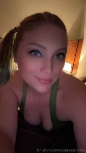 Cold cozy night like this makes me want more