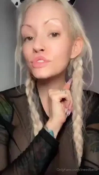 Cancel your plans mommy s going live at 5pm pst 