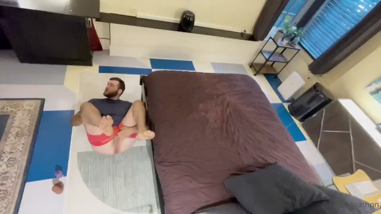 New video doing butt stuff 