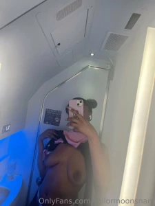 I wanna join the mile high club help me get my wings baby