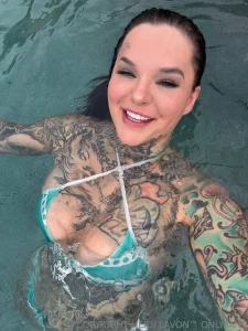 Sun s out cleavage out come over to https onlyfans com heidilavon c9 part 1