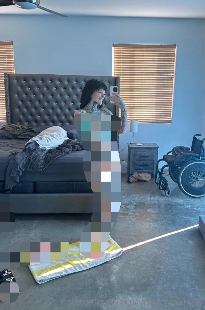 Good morning thought i would take some nudes for you 