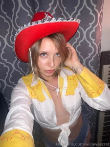 Can you guess who i am i might reward you if you got it right