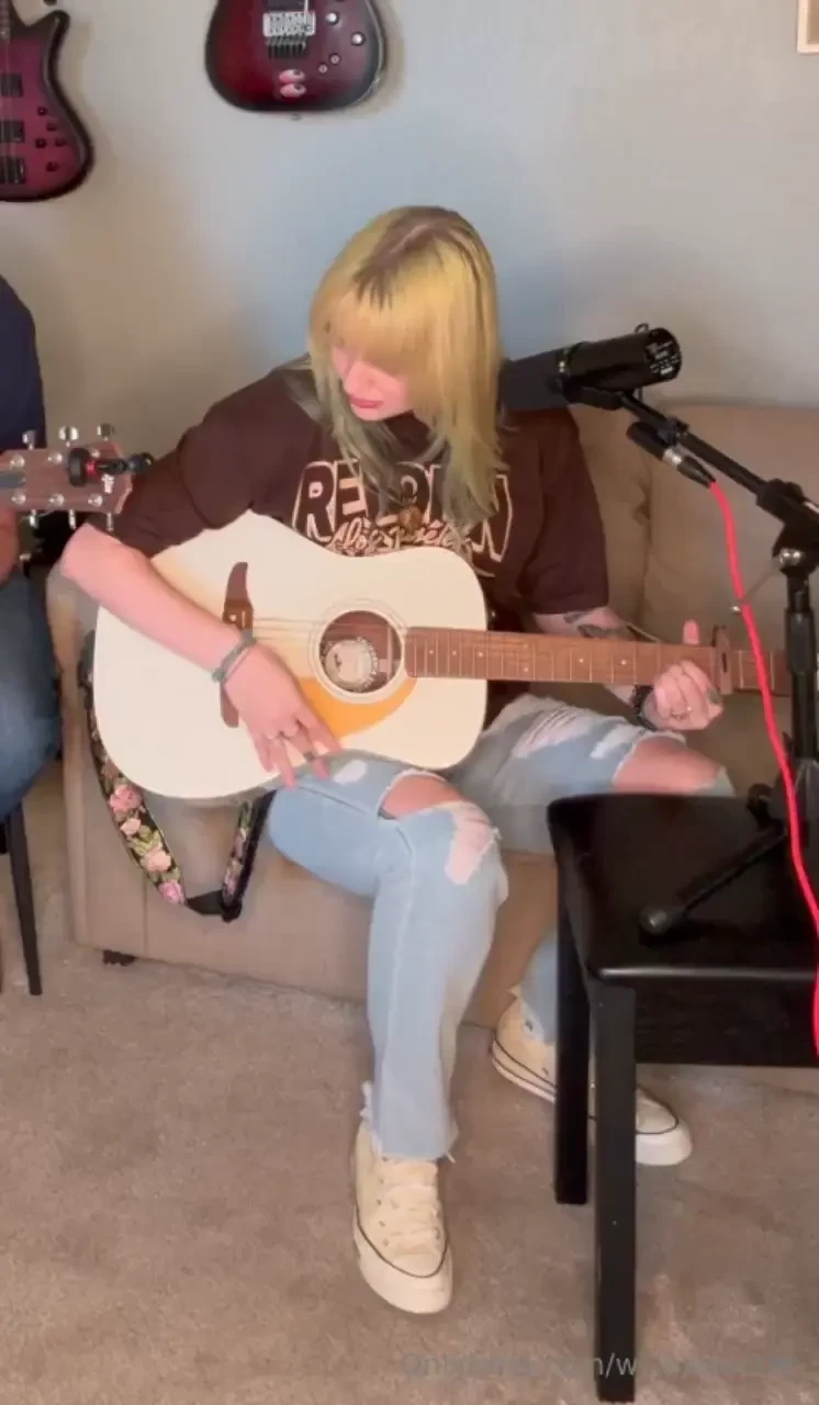 Singing is my therapy what song should i cover next 