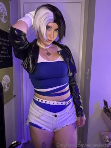 Think you can guess who i am in this pic if you do i ve got a surprise