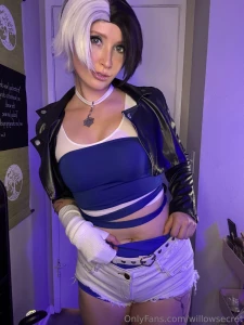 Think you can guess who i am in this pic if you do i ve got a surprise part 1