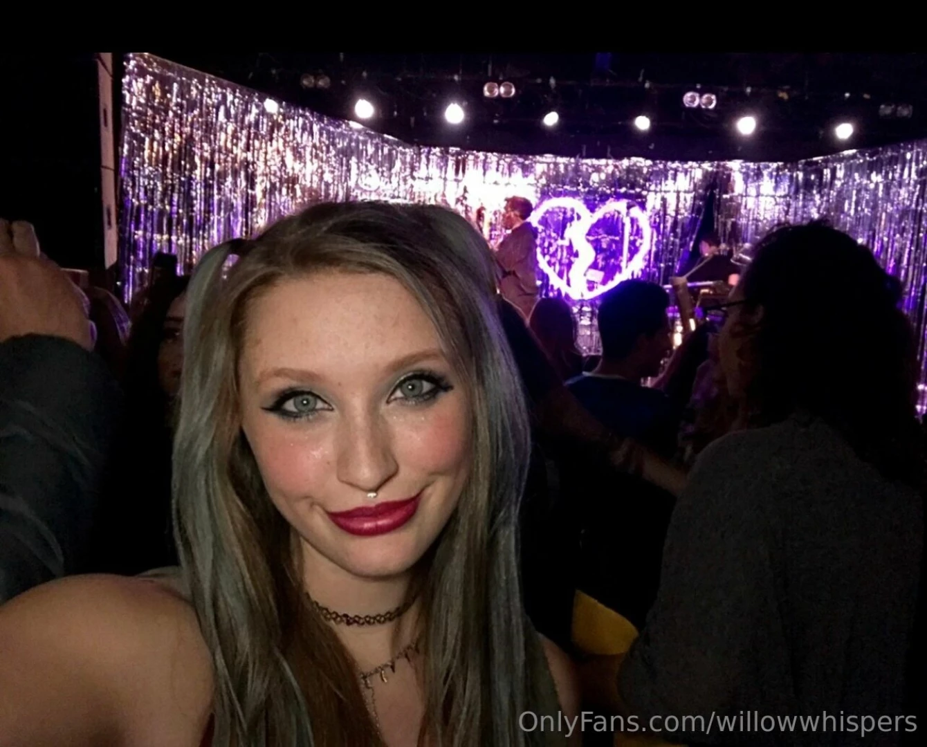 Feeling cute while waiting for gnash to come on stage 