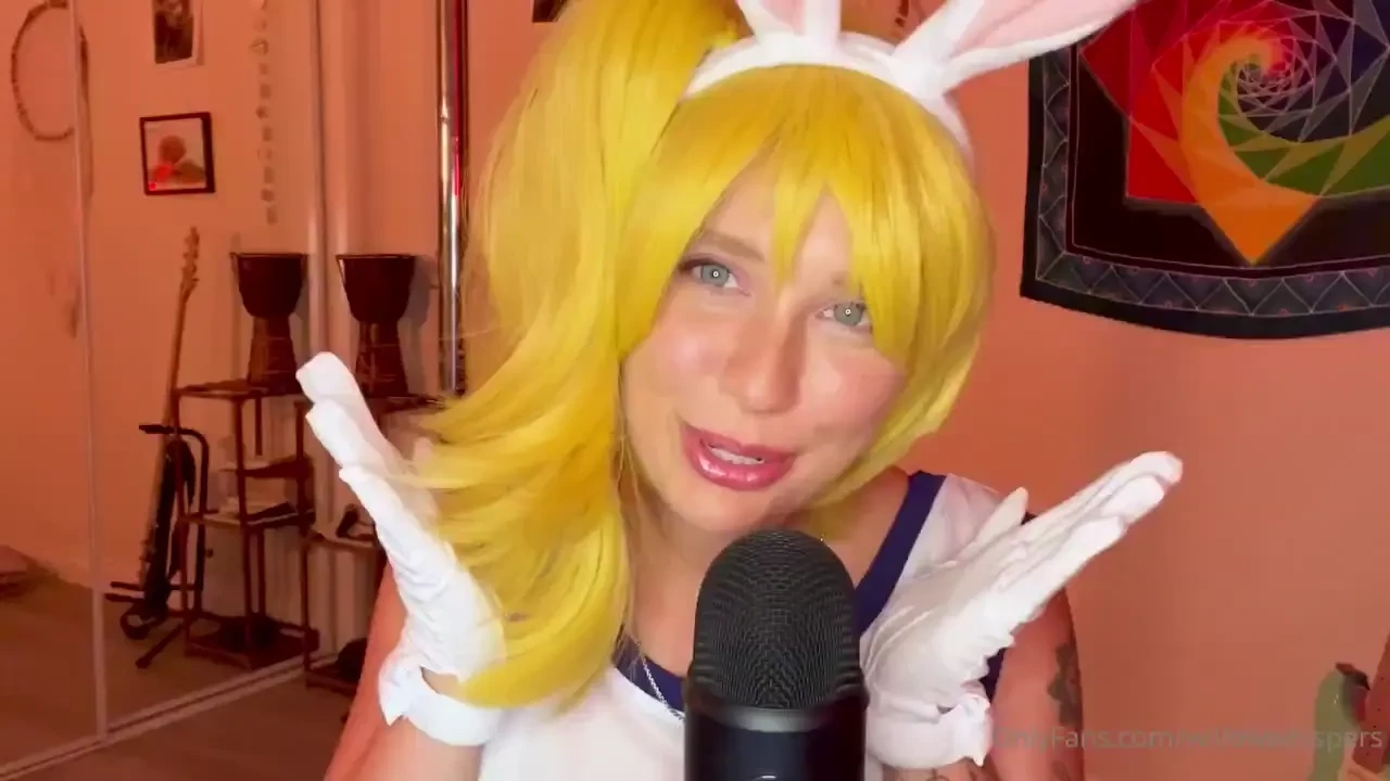 During a timeout in a basketball game lola bunny tends to your wounds 