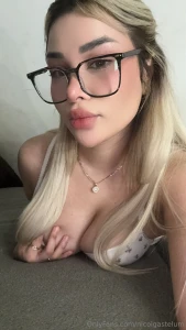 Fucking my pussy and screaming for more in this new exclusive bundle