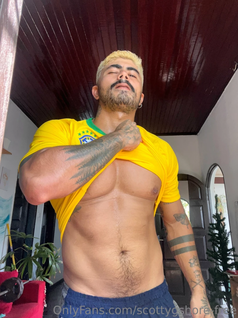 Go check out my good friend pedro brazilian muscles big cock check him 