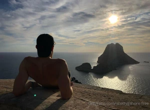 Being sucked off on a mountain in ibiza when the sun sets is goals
