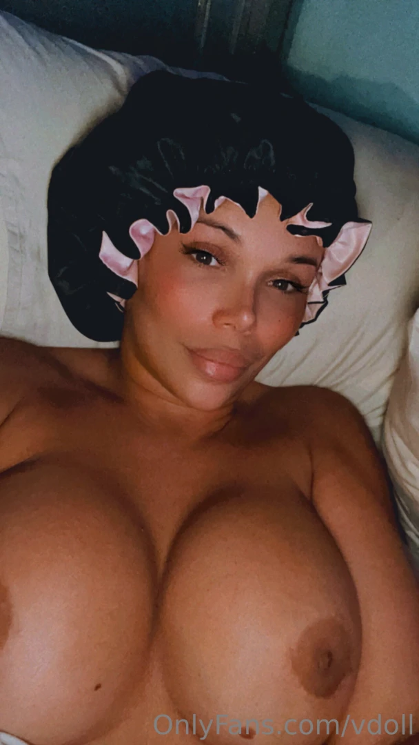 Hey y all i kiss you all 