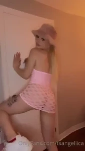 You like watching me shake my ass bb tip me so i can buy more slutty part 1
