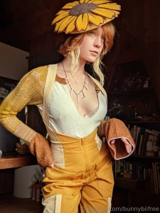 I m a sunflower help me grow tummy titty focused hand cover