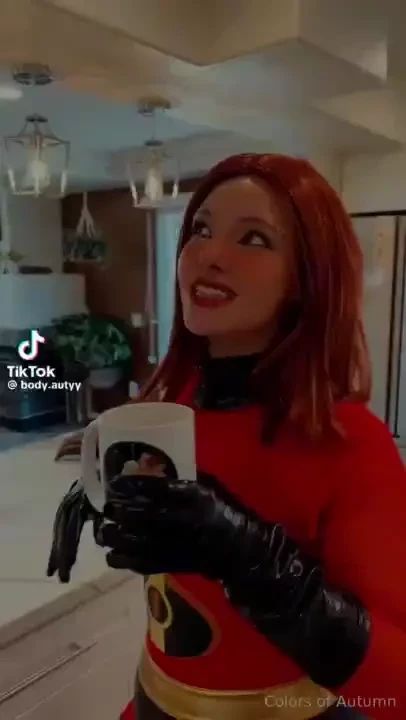 This might just be the perfect costume for me 