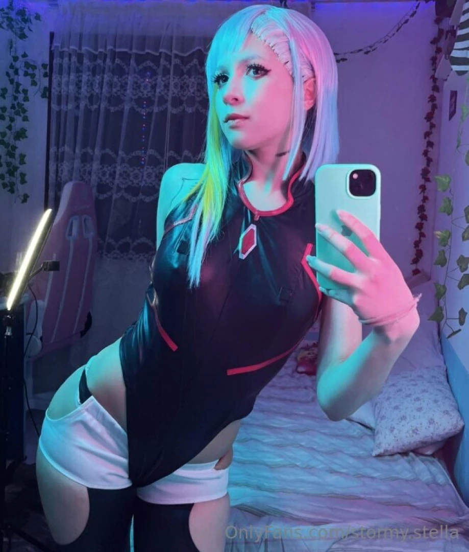 Do you know a lot about cosplay don t hesitate to talk i ll teach you 