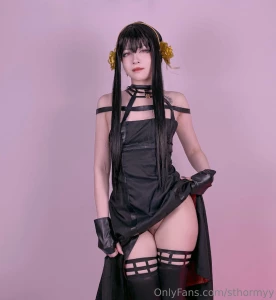 Should i spread my legs wider my yor forger set is out as always i part 3