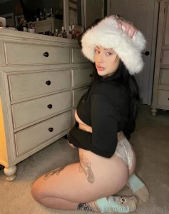 Want me to start your day by sitting on your face