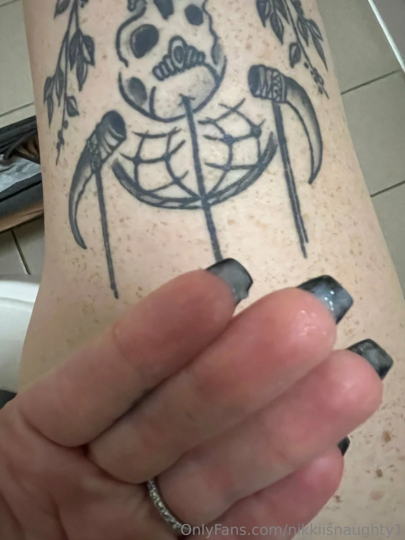 I love licking my cum 