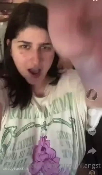 Hey daddies just sent out a nude tiktok locked message check your dms 