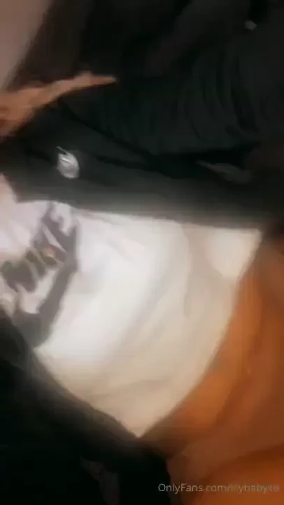 Love touching my pussy who wants to see me naked 