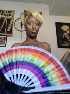 I m on tiktok lol but who cares i look sexy as fuck and a new swipe to part 2