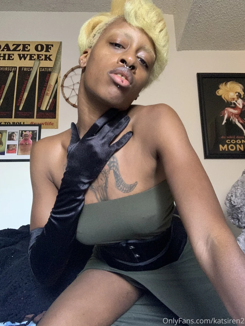 I m on tiktok lol but who cares i look sexy as fuck and a new swipe to part 1 